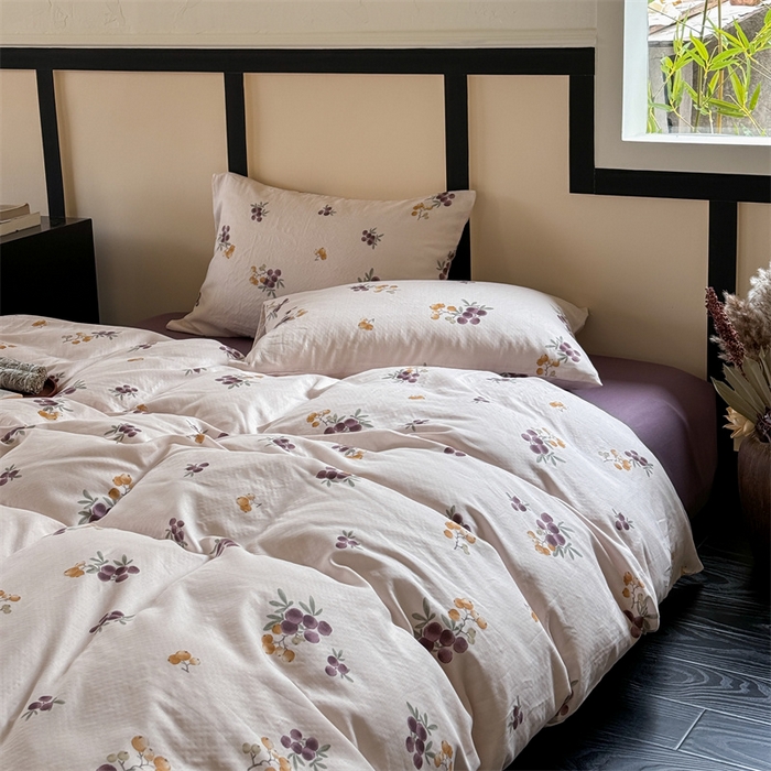 91家纺网 家纺一手货源 找家纺 窝米 2025春季新品全棉双层纱油画风花卉四件套系列（梦境花园、花研巧语） 枇杷园