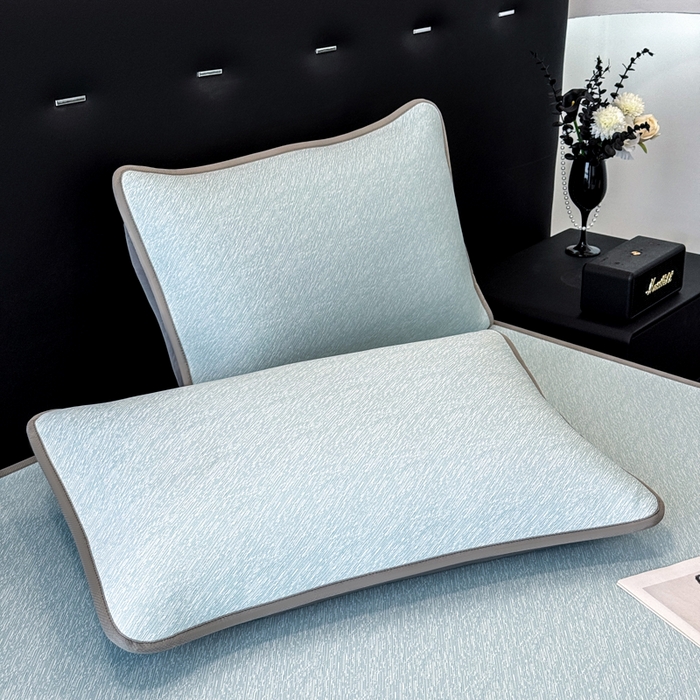 91家纺网 家纺一手货源 找家纺 九花鹿 2025新款凉感肌理纹冰丝席-床笠款 床笠款-肌理纹(天空蓝）