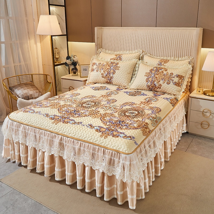 91家纺网 家纺一手货源 找家纺 （总）网红馆 2025新款凉感丝夹棉绗缝蕾丝床裙款冰丝席三件套