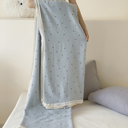 91家纺网 家纺一手货源 找家纺 （总）麻依 2025新款花边天丝棉冷感毯