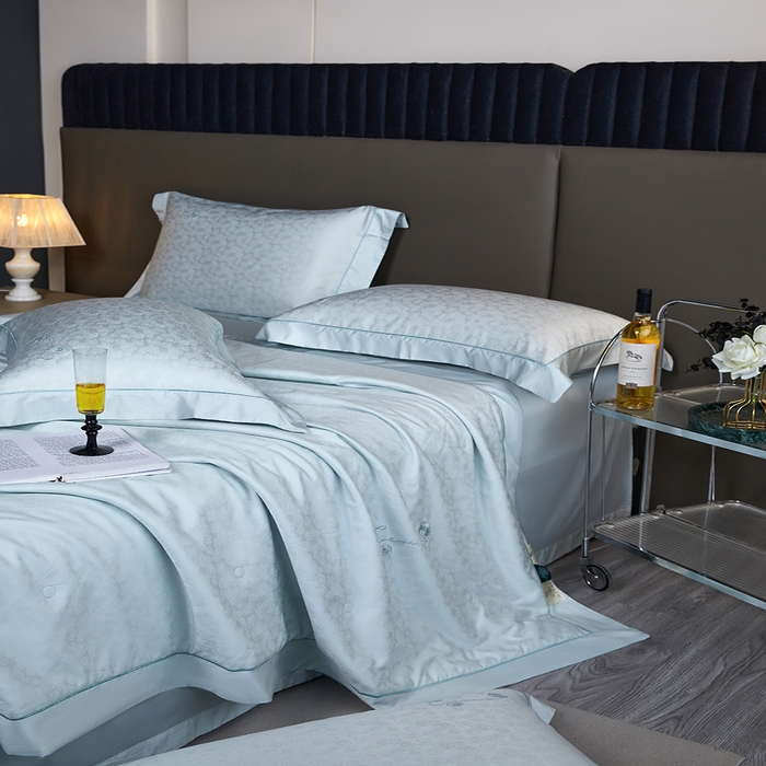 91家纺网 家纺一手货源 找家纺 佳汐蓝家纺 2025新款60支高密提花夏被夏凉被空调被四件套-御玫瑰提花夏被系列 御玫瑰-冰蓝