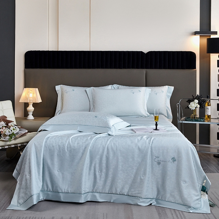 91家纺网 家纺一手货源 找家纺 佳汐蓝家纺 2025新款60支高密提花夏被夏凉被空调被四件套-御玫瑰提花夏被系列 御玫瑰-冰蓝