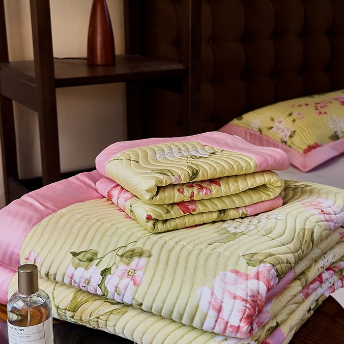 91家纺网 家纺一手货源 找家纺 南通朵美纺织品有限公司 2025【DM】60支兰精天丝软席三件套 花意阑珊