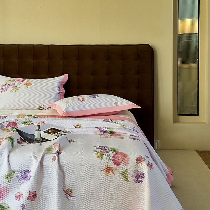 91家纺网 家纺一手货源 找家纺 南通朵美纺织品有限公司 2025【DM】60支兰精天丝软席三件套 清新百合