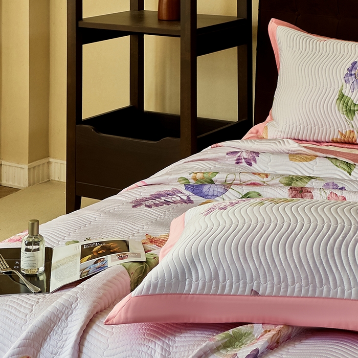 91家纺网 家纺一手货源 找家纺 南通朵美纺织品有限公司 2025【DM】60支兰精天丝软席三件套 清新百合