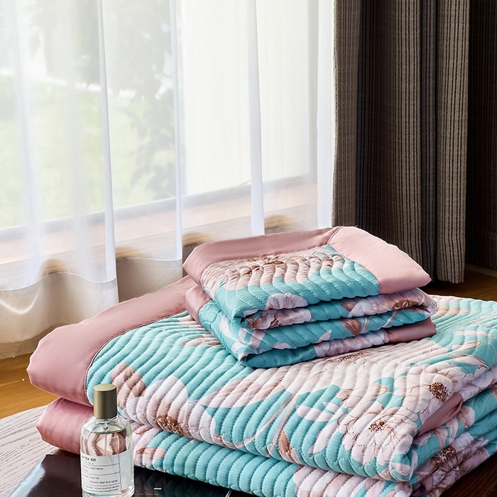 91家纺网 家纺一手货源 找家纺 南通朵美纺织品有限公司 2025【DM】60支兰精天丝软席三件套 清幽花香