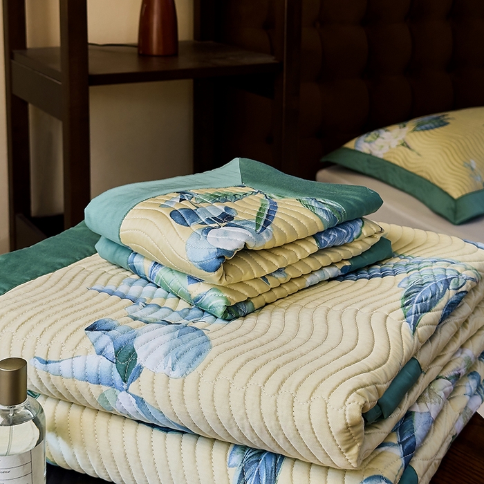 91家纺网 家纺一手货源 找家纺 南通朵美纺织品有限公司 2025【DM】60支兰精天丝软席三件套 芯香花语