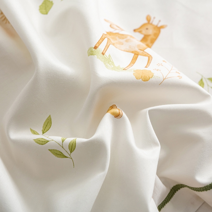 91家纺网 家纺一手货源 找家纺 萌番宝 2025春夏新款60支长绒棉全棉儿童卡通枕套工艺学生A类枕套单枕套 鹿与象