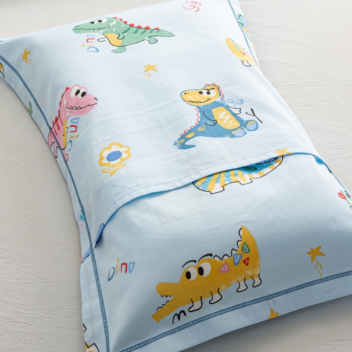 91家纺网 家纺一手货源 找家纺 萌番宝 2025春夏新款60支长绒棉全棉儿童卡通枕套工艺学生A类枕套单枕套 涂鸦龙