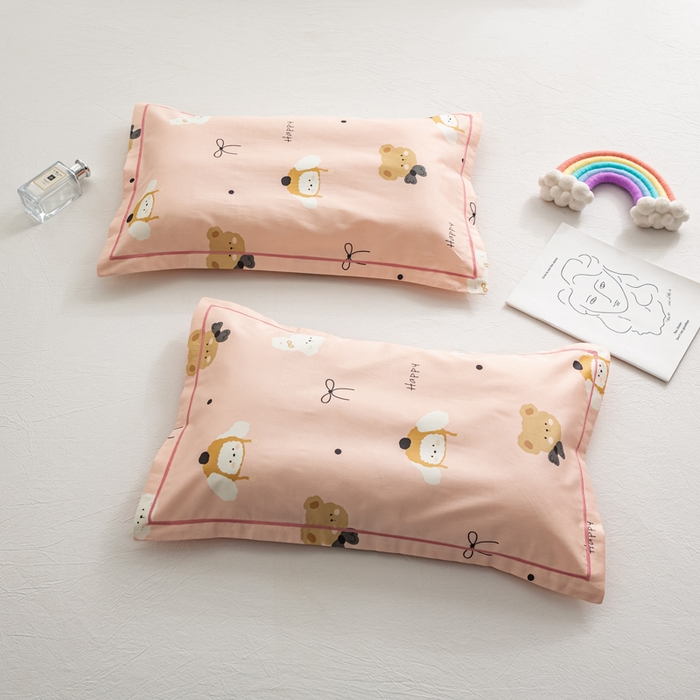 91家纺网 家纺一手货源 找家纺 萌番宝 2025春夏新款60支长绒棉全棉儿童卡通枕套工艺学生A类枕套单枕套 粉の熊