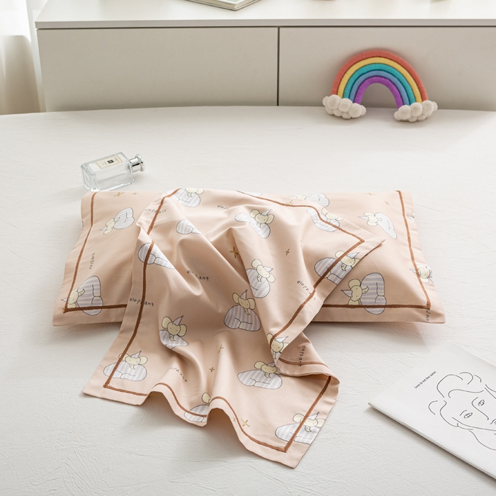 91家纺网 家纺一手货源 找家纺 萌番宝 2025春夏新款60支长绒棉全棉儿童卡通枕套工艺学生A类枕套单枕套 星空象