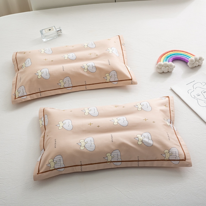 91家纺网 家纺一手货源 找家纺 萌番宝 2025春夏新款60支长绒棉全棉儿童卡通枕套工艺学生A类枕套单枕套 星空象