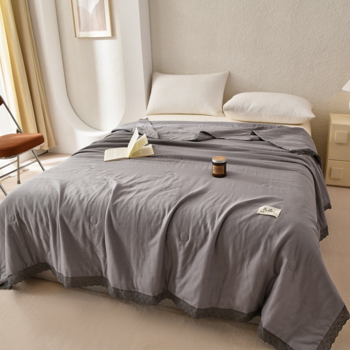 91家纺网 家纺一手货源 找家纺 金艾草 2025新款纯棉纱布棉花单夏被夏凉被空调被 灰色（花边款）