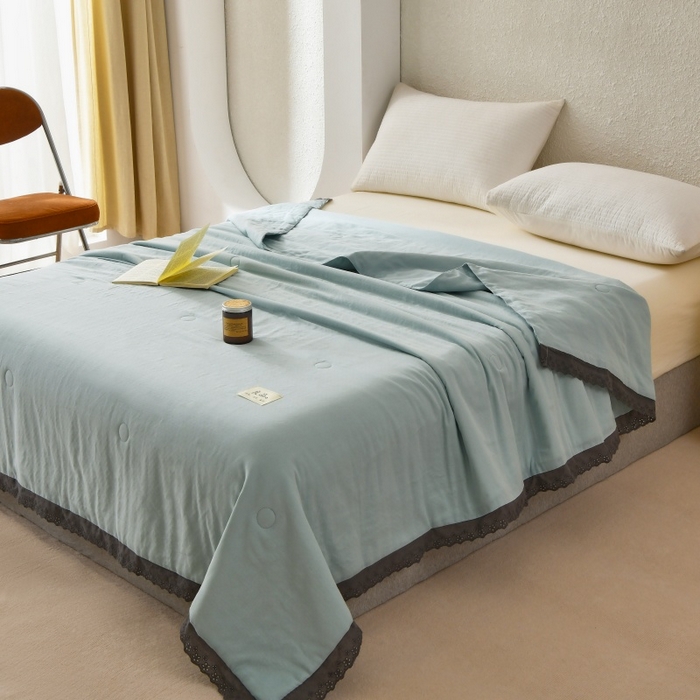 91家纺网 家纺一手货源 找家纺 金艾草 2025新款纯棉纱布棉花单夏被夏凉被空调被 蔚蓝（花边款）