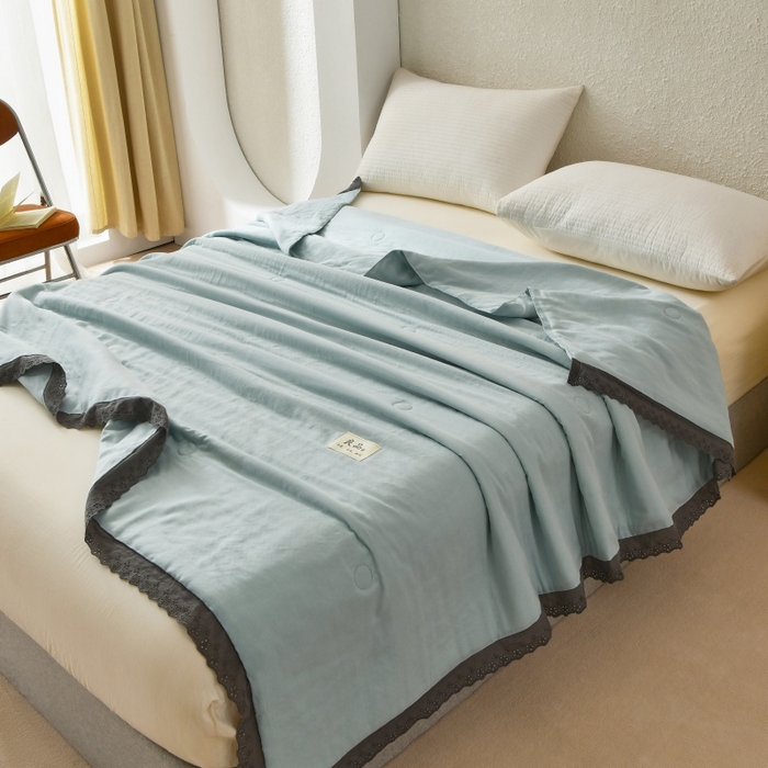 91家纺网 家纺一手货源 找家纺 金艾草 2025新款纯棉纱布棉花单夏被夏凉被空调被 蔚蓝（花边款）