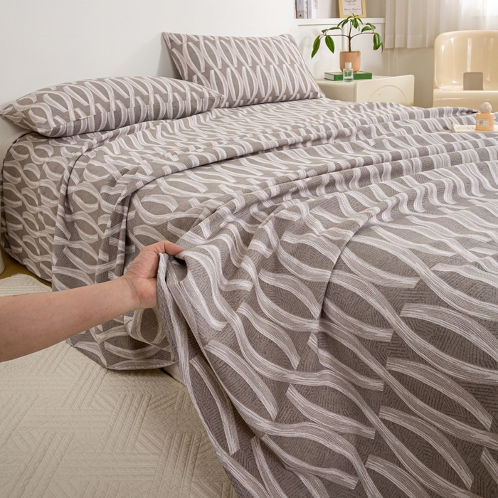 91家纺网 家纺一手货源 找家纺 红日子纺织品 2025新款直播热卖原棉老粗布印花床单三件套 缪斯-灰