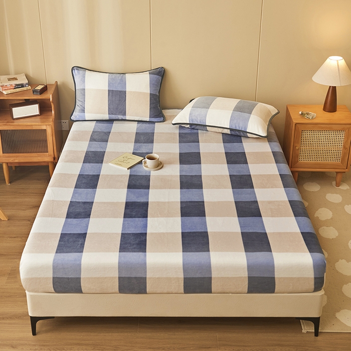 91家纺网 家纺一手货源 找家纺 （总）耐思家纺 2023新款牛奶绒单面床笠  床笠 三件套