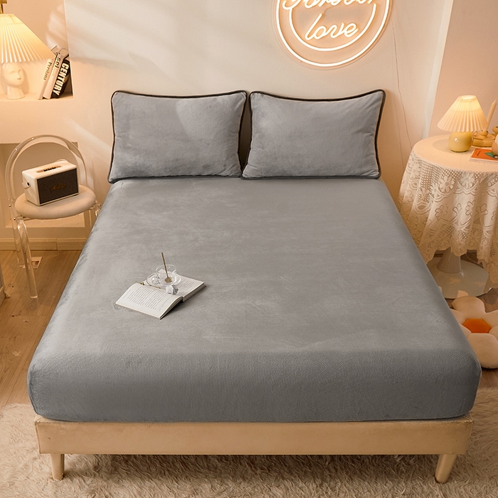 91家纺网 家纺一手货源 找家纺 （总）耐思家纺 2023新款牛奶绒单面床笠  床笠 三件套