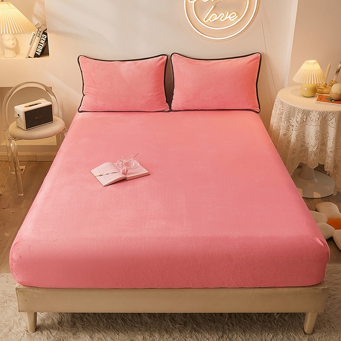 91家纺网 家纺一手货源 找家纺 （总）耐思家纺 2023新款牛奶绒单面床笠  床笠 三件套