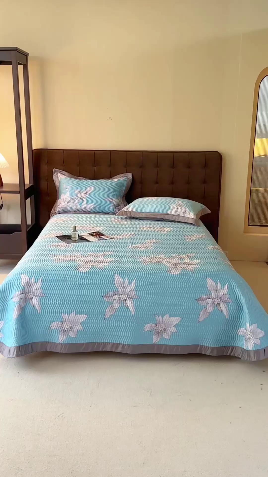 91家纺网 家纺一手货源 找家纺 南通朵美纺织品有限公司 2025【DM】60支兰精天丝软席三件套 蓝色百合