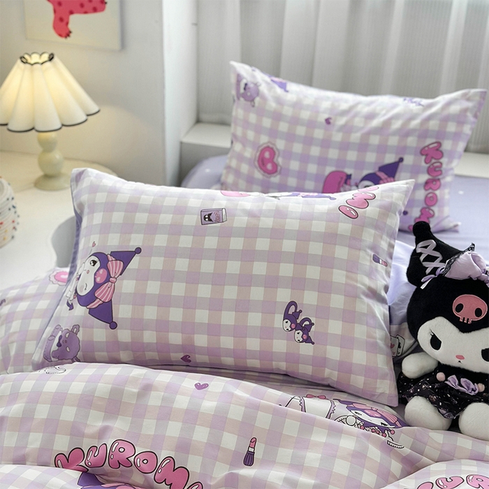 91家纺网 家纺一手货源 找家纺 玉元坊 2025新款三丽鸥全棉凯蒂猫纯棉库洛米床裙四件套三件套（第三批）-简约款 简约基础款-紫格库洛米