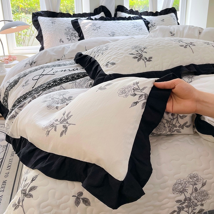 91家纺网 家纺一手货源 找家纺 雨彤家纺 2025年新款赫本风云朵水洗棉夹棉双层花边床盖四件套 爱丽莎-赫本风