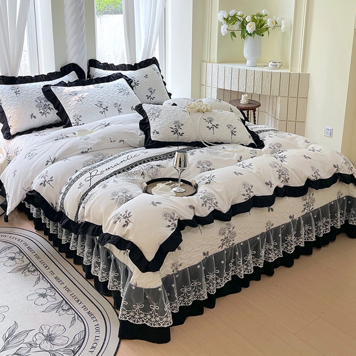 91家纺网 家纺一手货源 找家纺 雨彤家纺 2025年新款赫本风云朵水洗棉夹棉双层花边床盖四件套 爱丽莎-赫本风