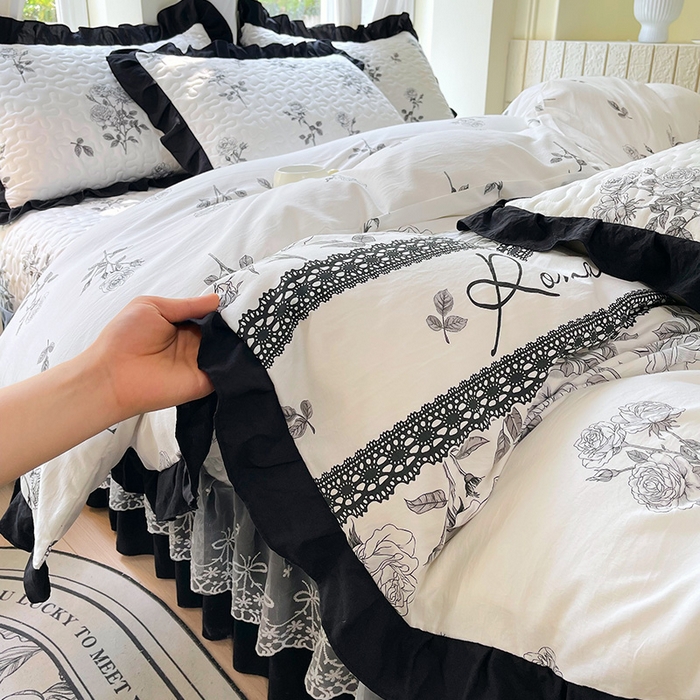 91家纺网 家纺一手货源 找家纺 雨彤家纺 2025年新款赫本风云朵水洗棉夹棉双层花边床盖四件套 爱丽莎-赫本风