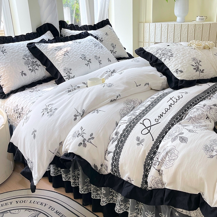 91家纺网 家纺一手货源 找家纺 雨彤家纺 2025年新款赫本风云朵水洗棉夹棉双层花边床盖四件套 爱丽莎-赫本风