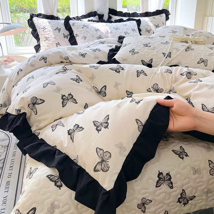 91家纺网 家纺一手货源 找家纺 雨彤家纺 2025年新款赫本风云朵水洗棉夹棉双层花边床盖四件套 蝴蝶-赫本风