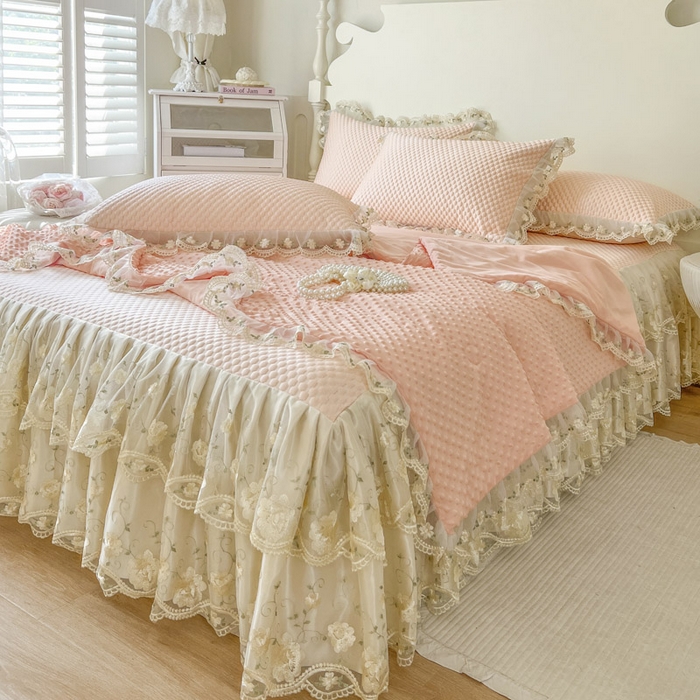 91家纺网 家纺一手货源 找家纺 恋尚 2025新款3D裸睡凉感冰豆豆床笠式床裙软席席子三件套-巧心（控价170起） 巧心-浅玉