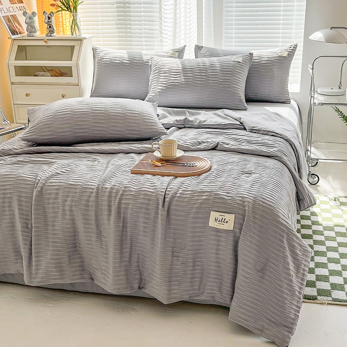 91家纺网 家纺一手货源 找家纺 斯卡诺家纺 2025新款直播爆款提花针织泡泡纱夏被四件套夏凉被空调被四件套 灰色