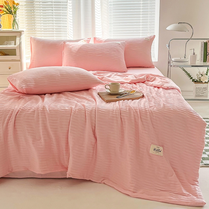 91家纺网 家纺一手货源 找家纺 斯卡诺家纺 2025新款直播爆款提花针织泡泡纱夏被四件套夏凉被空调被四件套 粉色