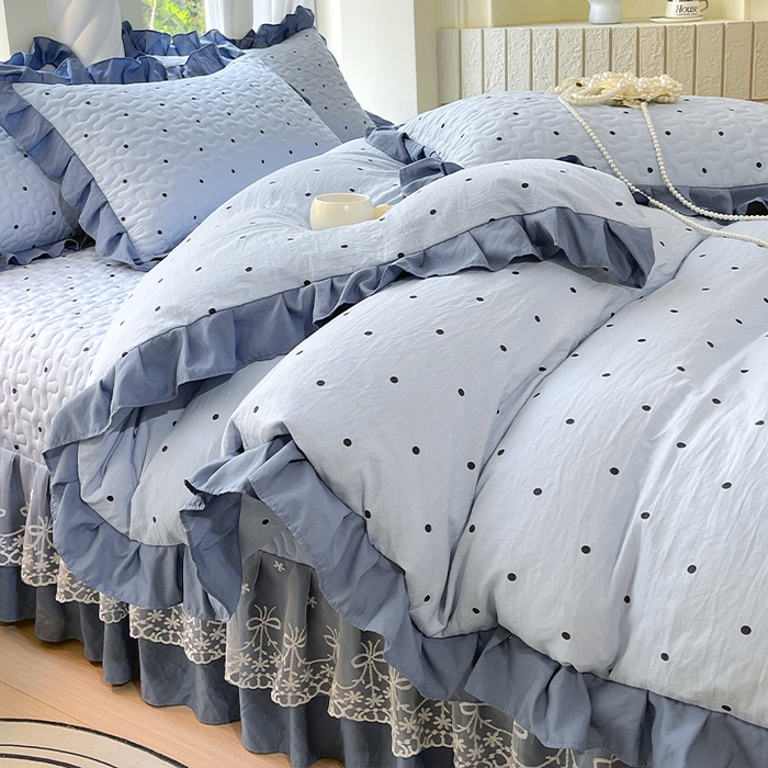 91家纺网 家纺一手货源 找家纺 雨彤家纺 2025年新款赫本风云朵水洗棉夹棉双层花边床盖四件套 芋艿波波-兰-赫本风