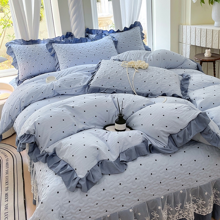 91家纺网 家纺一手货源 找家纺 雨彤家纺 2025年新款赫本风云朵水洗棉夹棉双层花边床盖四件套 芋艿波波-兰-赫本风