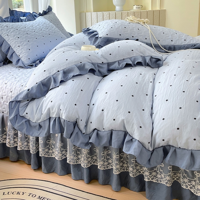 91家纺网 家纺一手货源 找家纺 雨彤家纺 2025年新款赫本风云朵水洗棉夹棉双层花边床盖四件套 芋艿波波-兰-赫本风