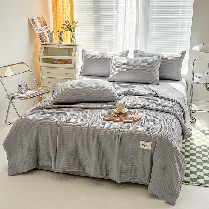 91家纺网 家纺一手货源 找家纺 斯卡诺家纺 2025新款直播爆款提花针织泡泡纱夏被四件套夏凉被空调被四件套 灰色