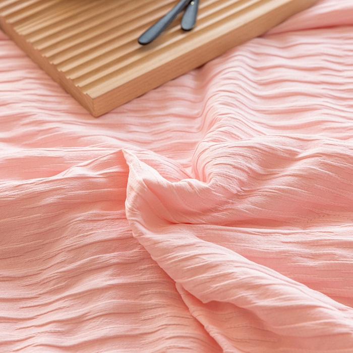 91家纺网 家纺一手货源 找家纺 斯卡诺家纺 2025新款直播爆款提花针织泡泡纱夏被四件套夏凉被空调被四件套 粉色