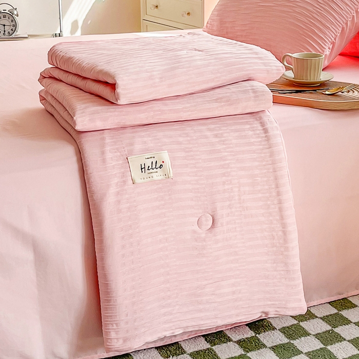 91家纺网 家纺一手货源 找家纺 斯卡诺家纺 2025新款直播爆款提花针织泡泡纱夏被四件套夏凉被空调被四件套 粉色