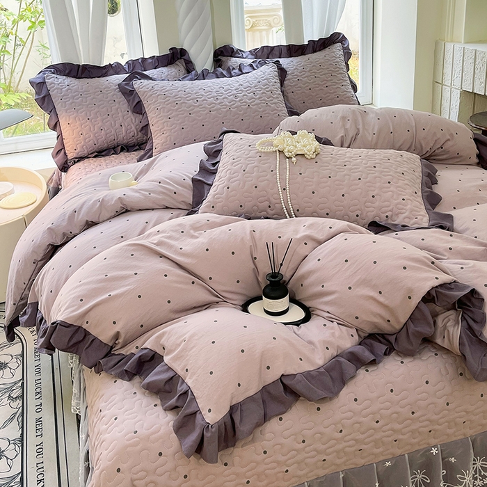 91家纺网 家纺一手货源 找家纺 雨彤家纺 2025年新款赫本风云朵水洗棉夹棉双层花边床盖四件套 芋艿波波-紫-赫本风