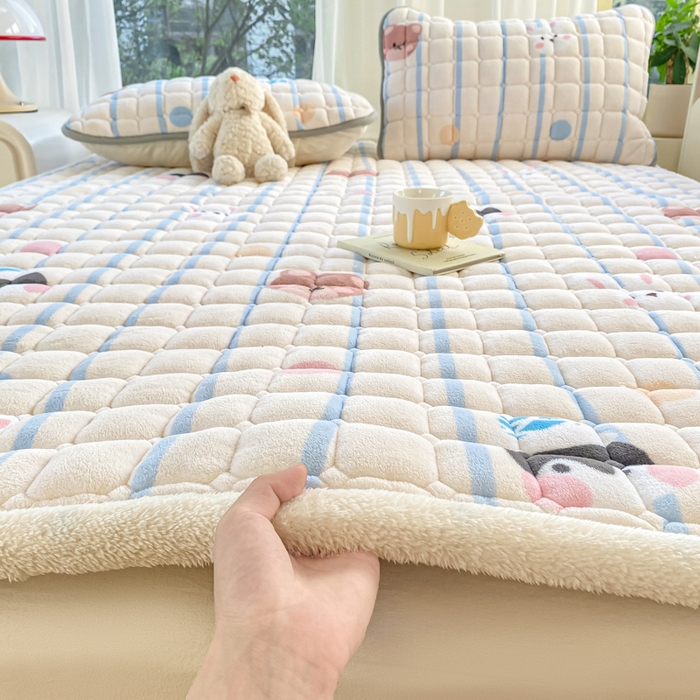 91家纺网 家纺一手货源 找家纺 （总）耐思家纺 2024新款柔软A类加厚保暖牛奶绒床褥