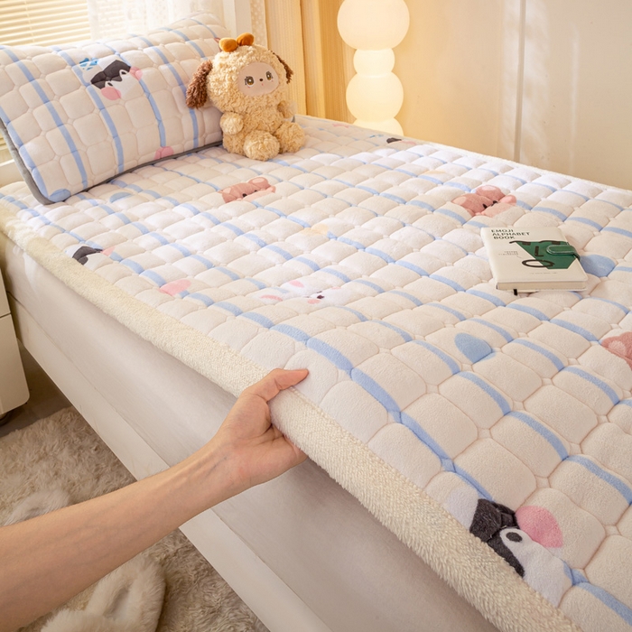 91家纺网 家纺一手货源 找家纺 （总）耐思家纺 2024新款学生上下铺床褥系列-牛奶绒床褥