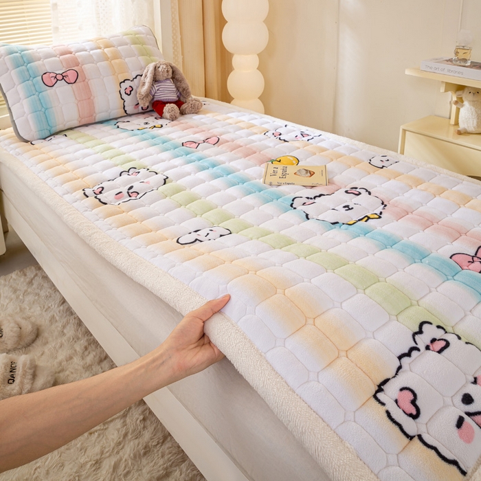 91家纺网 家纺一手货源 找家纺 （总）耐思家纺 2024新款学生上下铺床褥系列-牛奶绒床褥