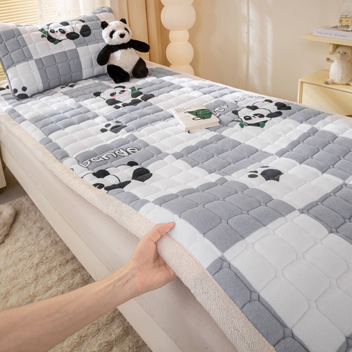 91家纺网 家纺一手货源 找家纺 （总）耐思家纺 2024新款学生上下铺床褥系列-牛奶绒床褥