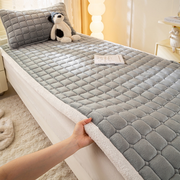 91家纺网 家纺一手货源 找家纺 （总）耐思家纺 2024新款学生上下铺床褥系列-牛奶绒床褥