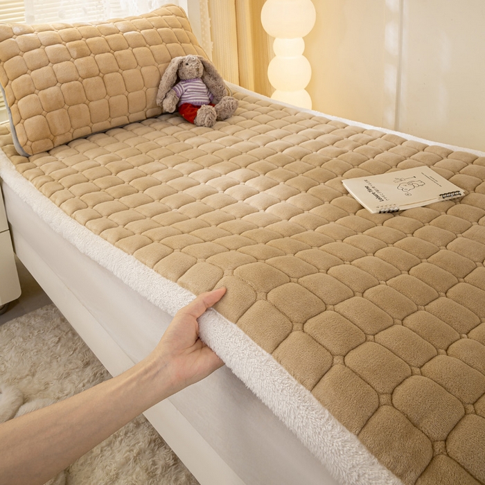 91家纺网 家纺一手货源 找家纺 （总）耐思家纺 2024新款学生上下铺床褥系列-牛奶绒床褥