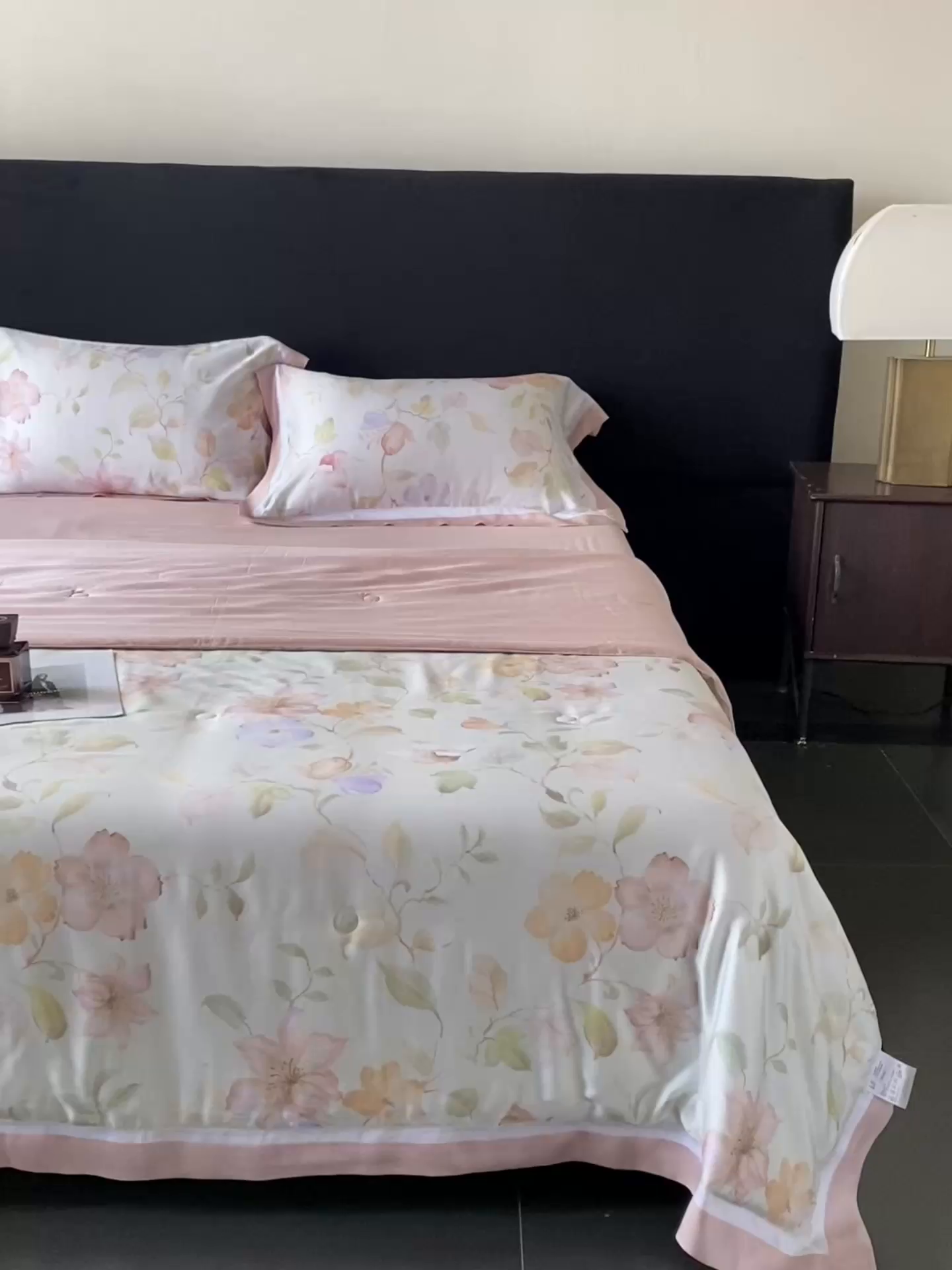 91家纺网 家纺一手货源 找家纺 南通朵美纺织品有限公司 2025新款【DM】100支顶级天丝系列（嵌织带款） 花月春风