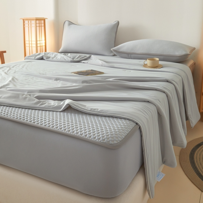 91家纺网 家纺一手货源 找家纺 （总）欧邦 2025春夏新款PE凉感冰豆豆床笠款夏被夏凉被空调被四件套