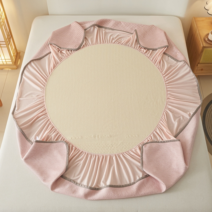 91家纺网 家纺一手货源 找家纺 欧邦 2025春夏新款PE凉感冰豆豆床笠款夏被夏凉被空调被四件套 桃心-粉