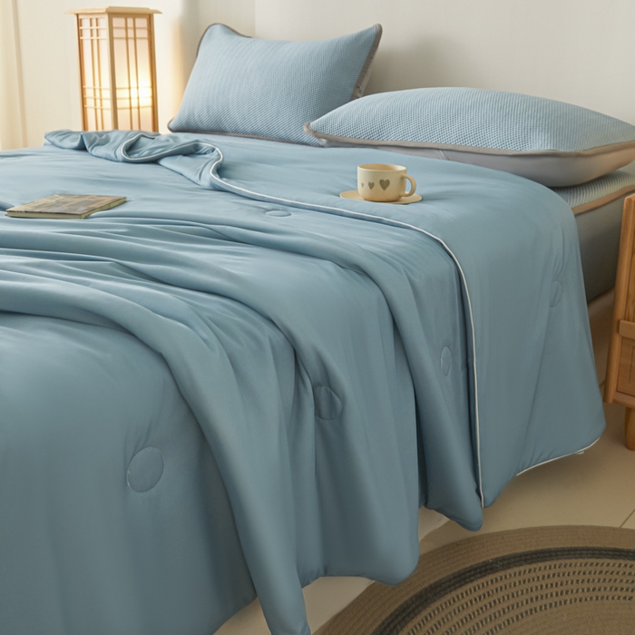 91家纺网 家纺一手货源 找家纺 欧邦 2025春夏新款PE凉感冰豆豆床笠款夏被夏凉被空调被四件套 桃心-蓝